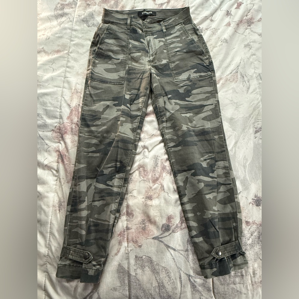 Express Cargo Pants